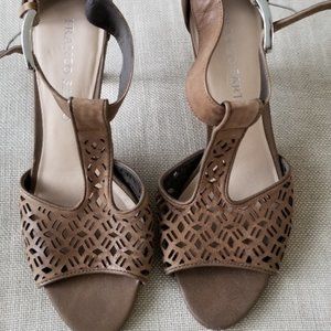 FRANCO SARTO SANDALS - SIZE 7.5